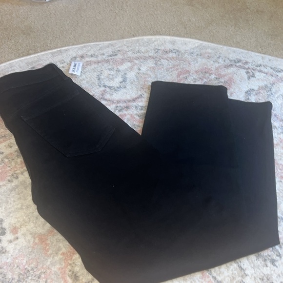 Nwt! Loose fit jeans - Picture 3 of 3